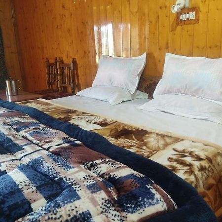 Roseland Cottage , Gulmarg Buitenkant foto