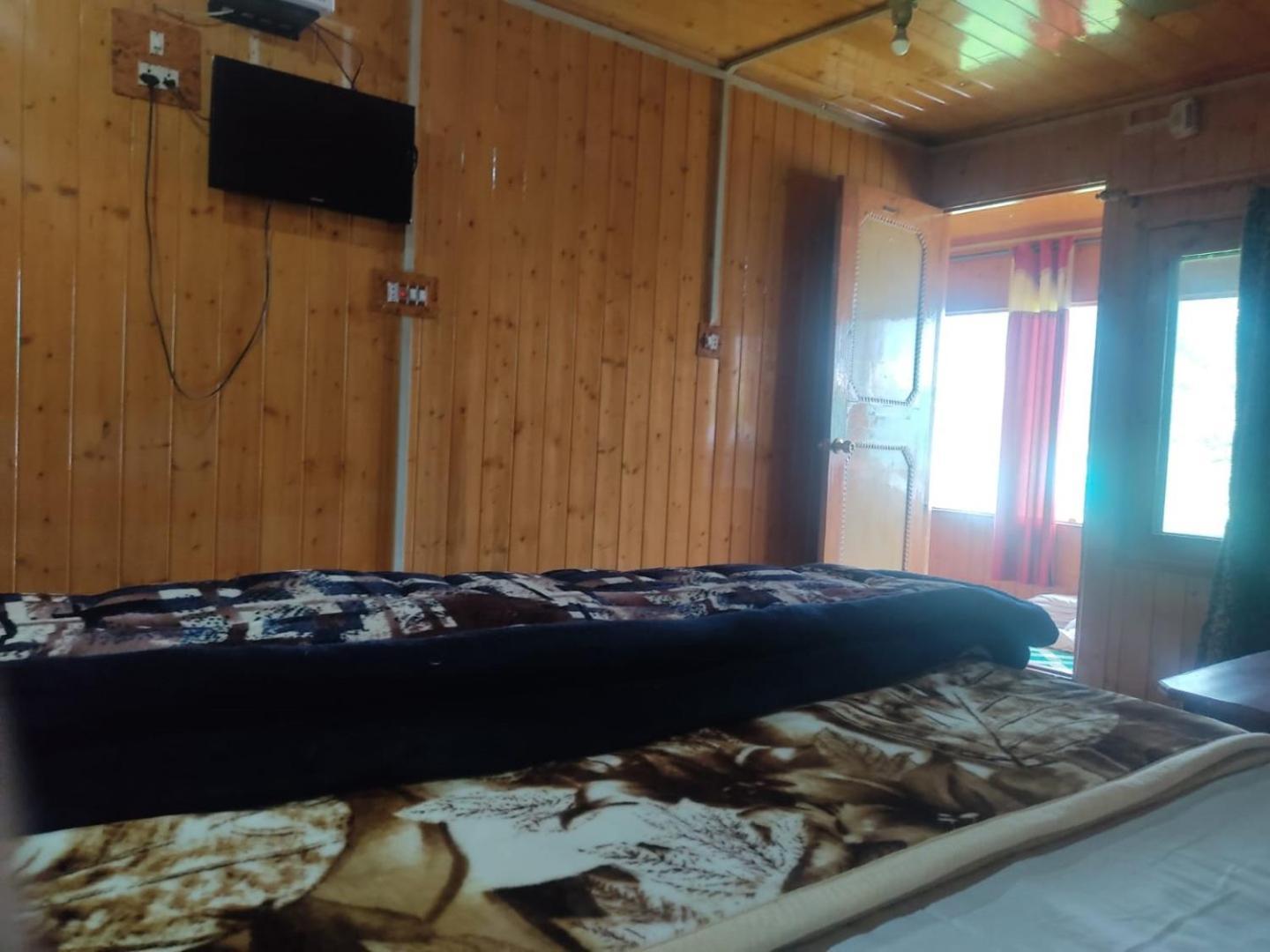 Roseland Cottage , Gulmarg Buitenkant foto